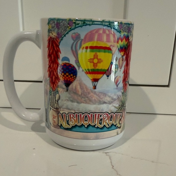 New! Albuquerque Hot Air Balloon Ceramic Mug - Picture 2 of 3